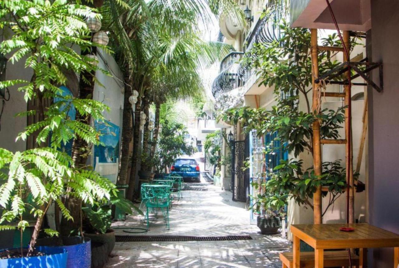 Bunks Hostel Cebu Stadt Exterior foto