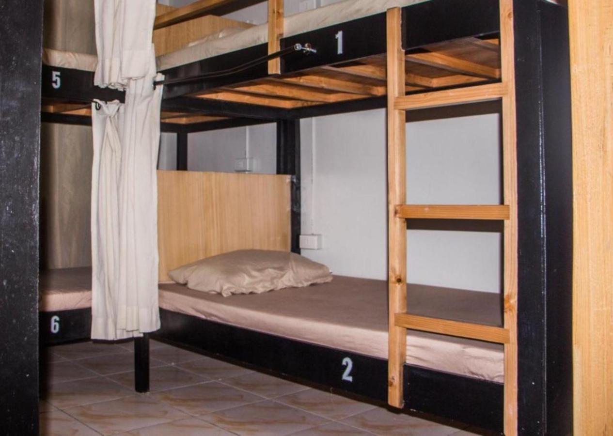 Bunks Hostel Cebu Stadt Exterior foto