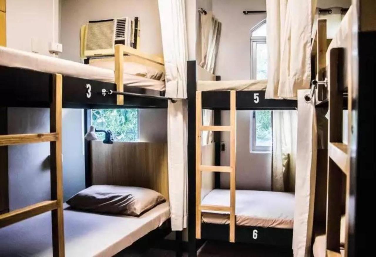 Bunks Hostel Cebu Stadt Exterior foto