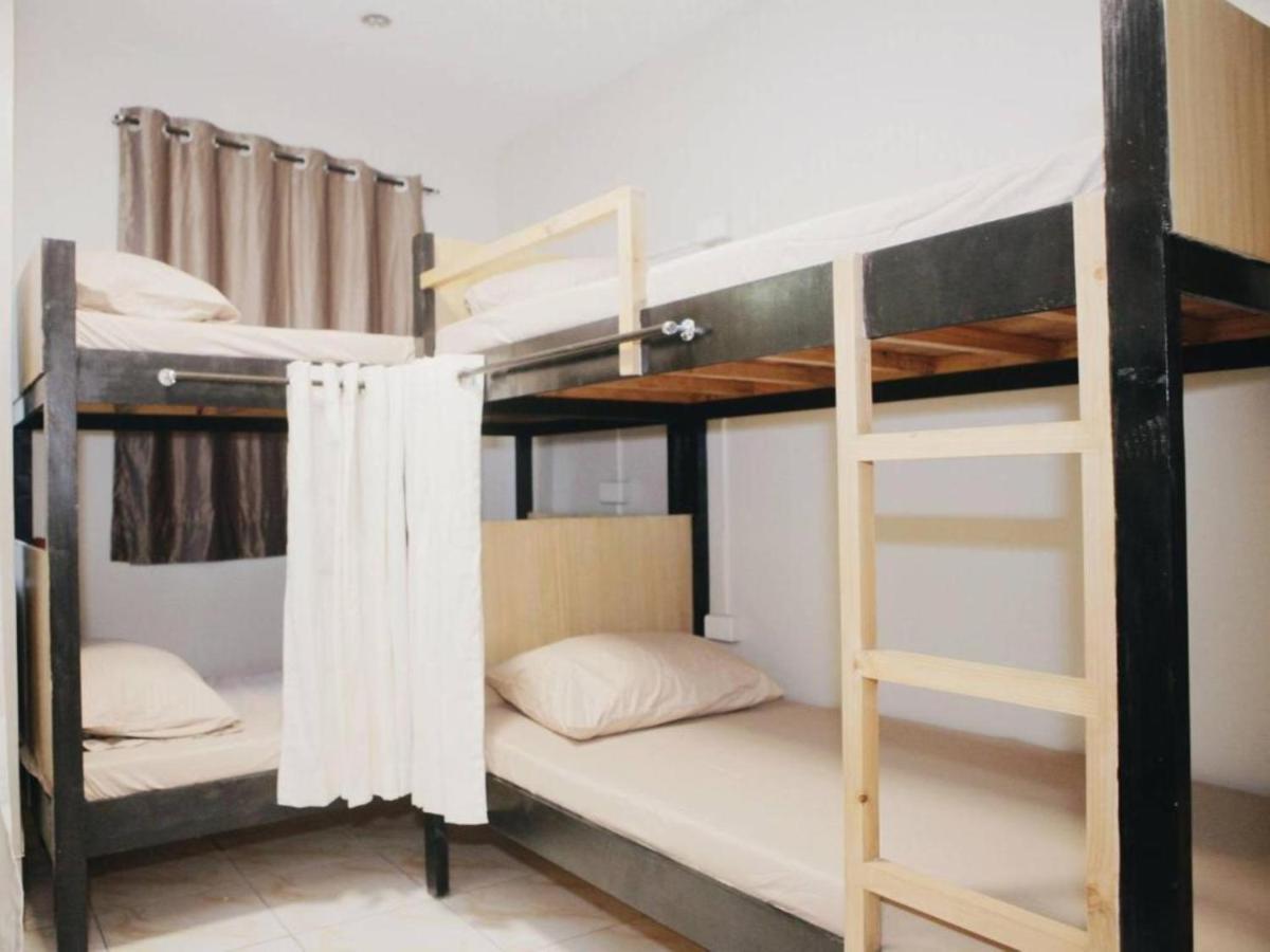 Bunks Hostel Cebu Stadt Exterior foto